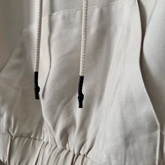 WHO WHAT WEAR Women's Hooded Sweatshirt Cream Size Small - Picture 10 of 15